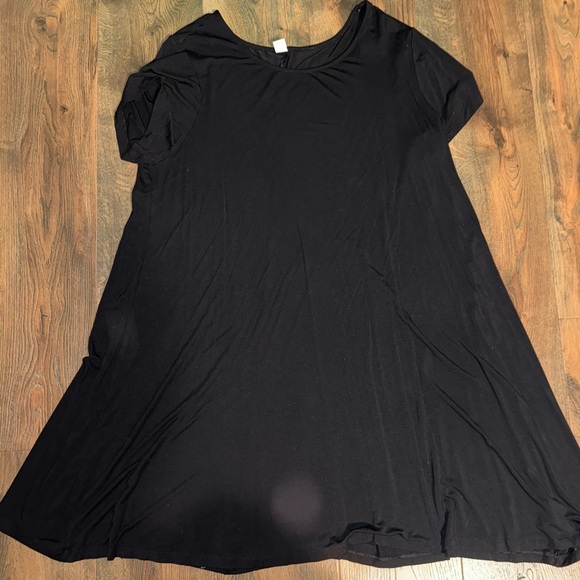 BUNDLE- 2 Old Navy Black and Navy Short Sleeve TShirt Dresses - Picture 4 of 4
